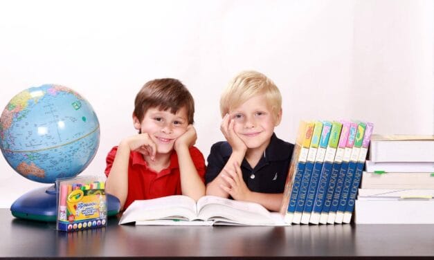 Comment bien suivre la scolarité de son enfant ?
